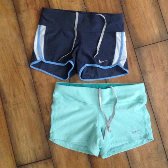 Nike running shorts set of 2