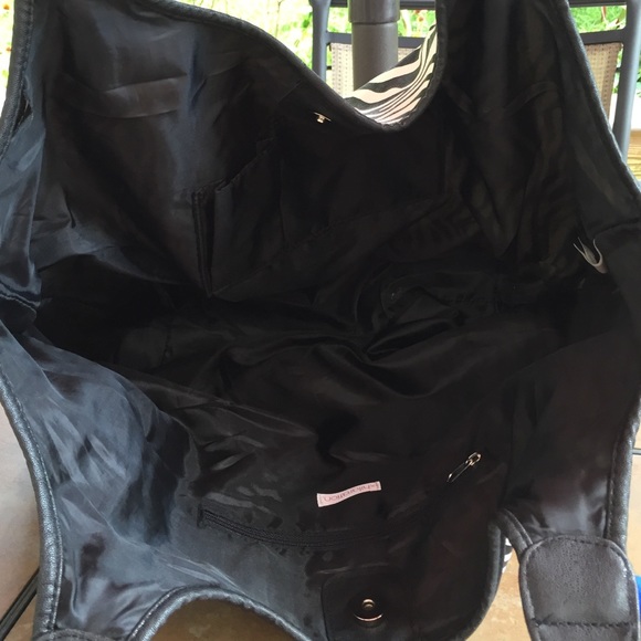 Used zebra print xhilaration tote bag - Picture 2 of 3