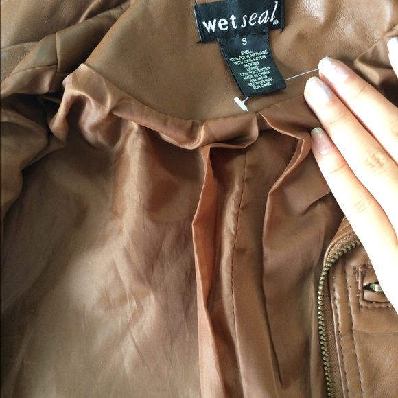 Jacket !!? - Picture 3 of 3