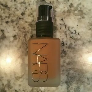 NEW ORLEANS Nars sheer Matte FOUNDATION
