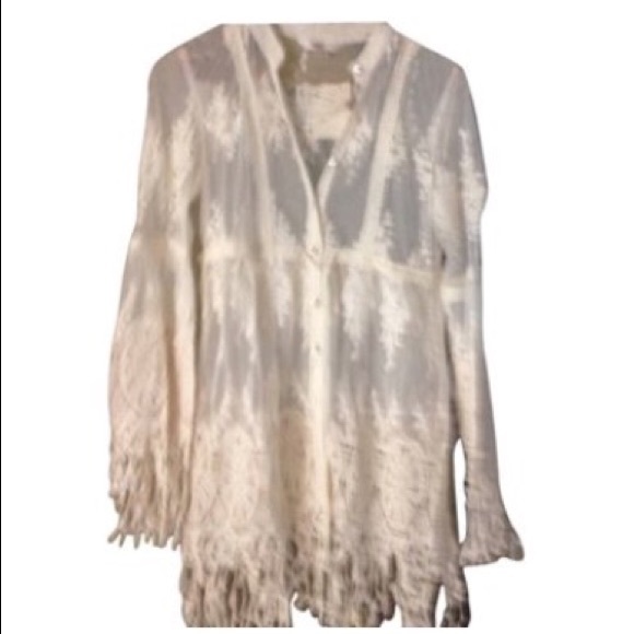 Final sale 💋Beautiful Embroidered  Lace Tunic💋 - Picture 2 of 4