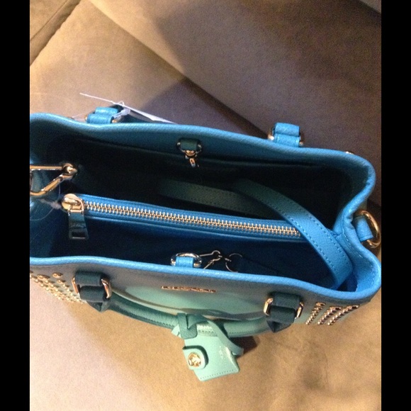 FLASH SALE $245 NEW Coach Purse Hard to find style - Picture 2 of 4