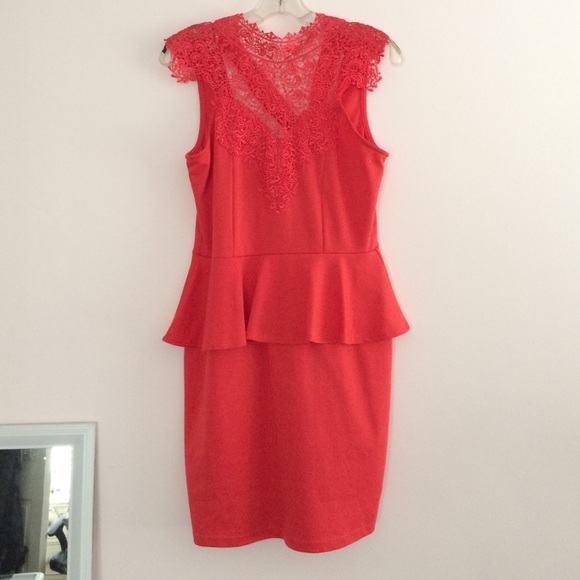 NWOT coral peplum lace dress