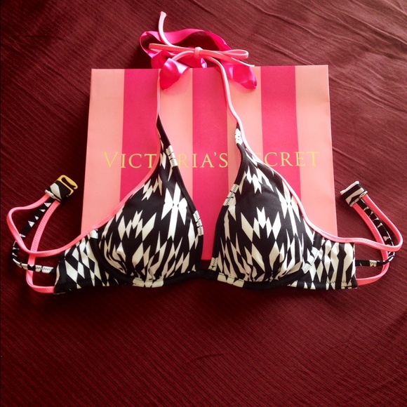 SALE! NWOT Victoria's Secret Bikini Top XS 32A/B