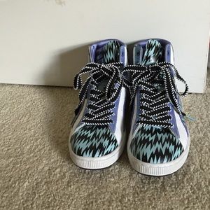 High top Puma trainers