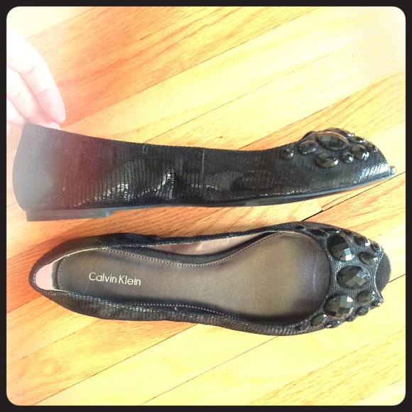 💵✂️ NEW Calvin Klein Black Jeweled Ballet Flats