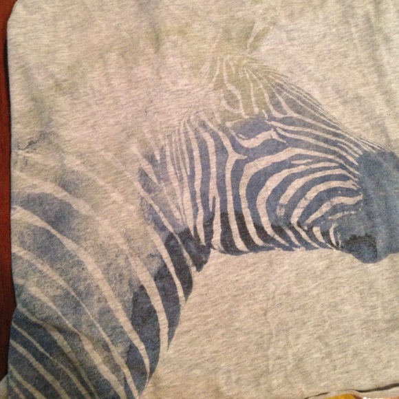 Cotton On Tank w/ Zebra picture - Picture 3 of 3