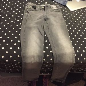 Grey Aeropostale skinny jeans