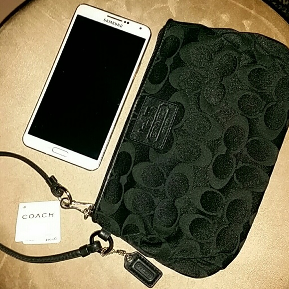 Black Cloth Coach Signature Wristlet (Large)