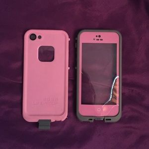 iPhone 5/5s life proof case