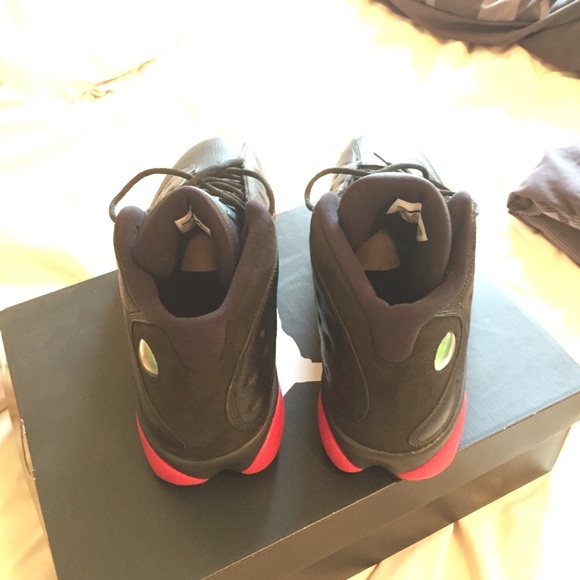 Air Jordan bred 13s - Picture 3 of 4