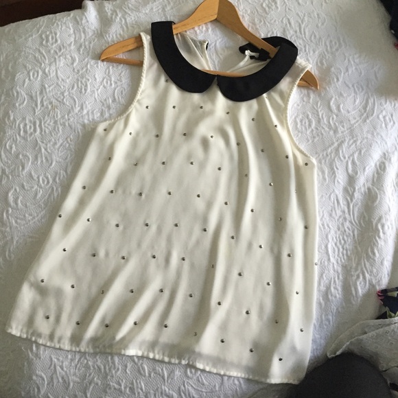 Peter Pan colored studded shirt
