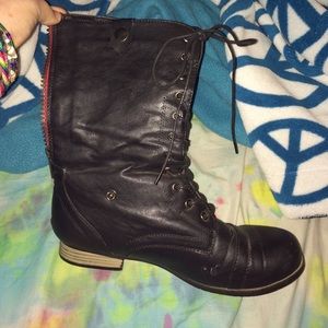 Rue 21 combat boots ( black )