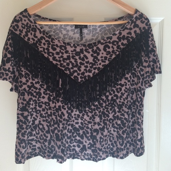 Nollie fringe crop top