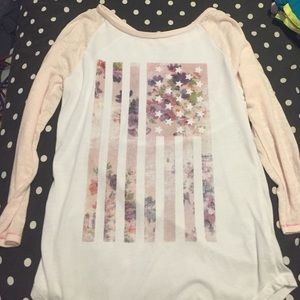 never worn American eagle American flag shirt