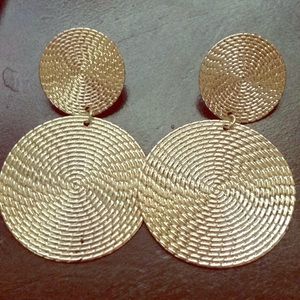 Cute Gold dangle earrings