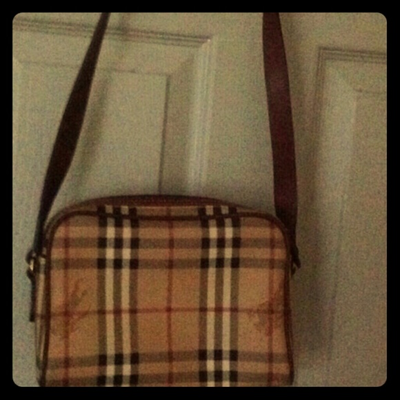 Burberry Handbags - Vintage Authentic Burberry shoulder bag