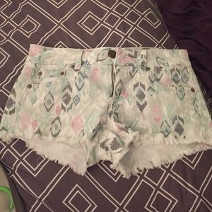Aztec print American eagle shorts