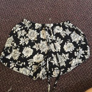 Brandy Melville high wasted flower shorts