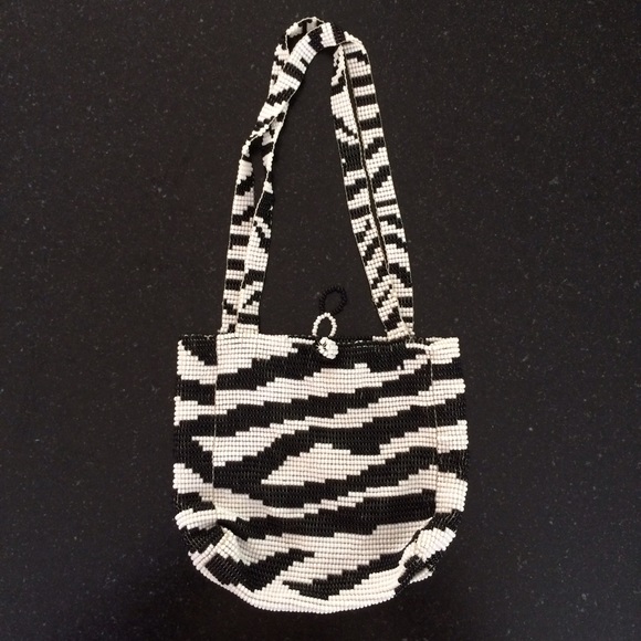 Zebra-Patterned beaded purse