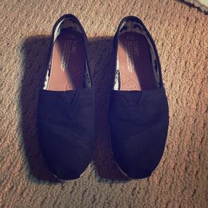 Black Canvas Women's Classic Toms