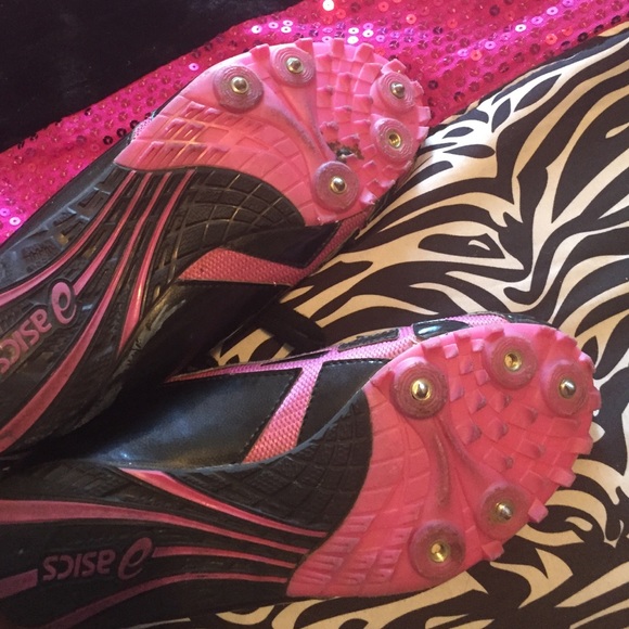 Track shoes - Picture 2 of 2