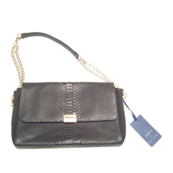 Pour La Victoire black leather purse