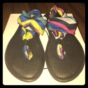 Sanuk yoga mat multi color sandals