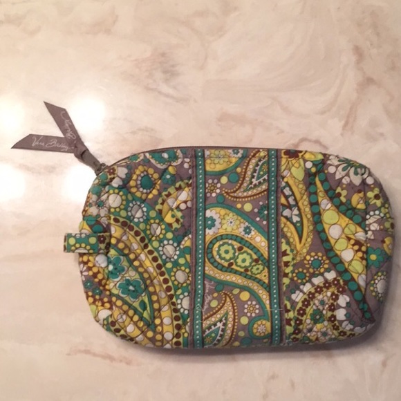 Vera Bradley Make up/travel case bag!
