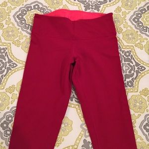 Lululemon red (wine) wunder under crop size 8