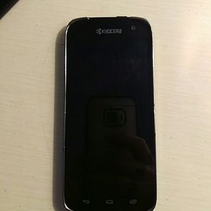 Kyocera Hydro cell phone