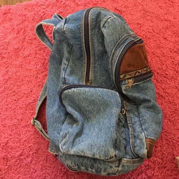 Backpack - Picture 3 of 3