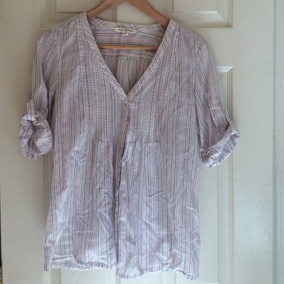 American Eagle button down shirt