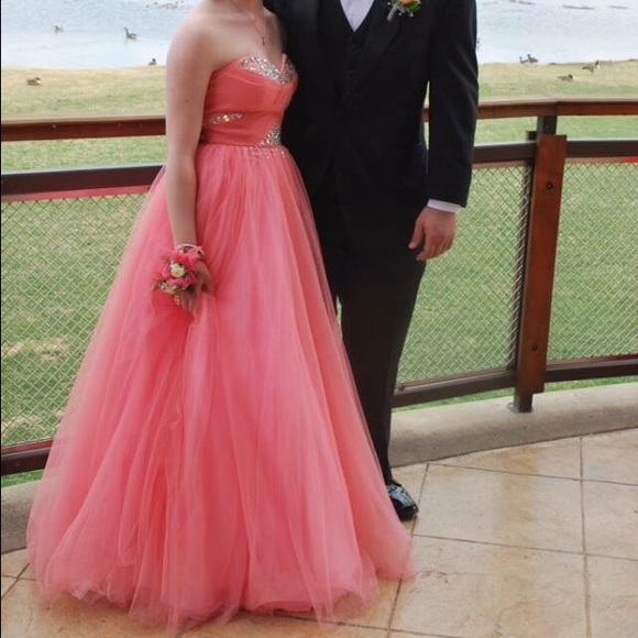 Prom dress - Picture 3 of 3