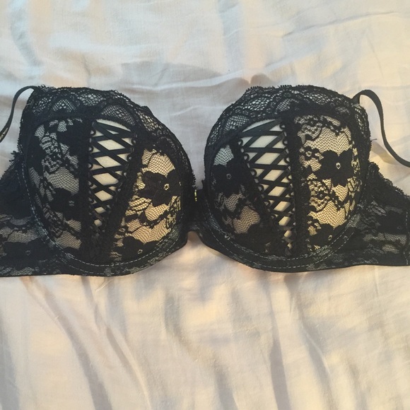 Beautiful corset Bra NEW