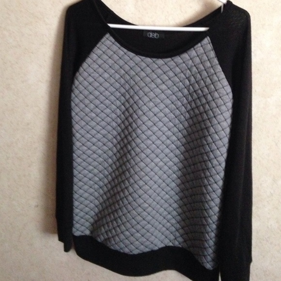Black and gray long sleeve shirt