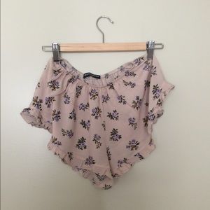 *RARE* BRANDY MELVILLE BLUSH FLORAL VODI SHORTS