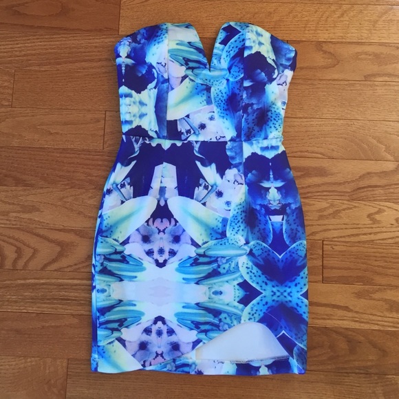 Nasty Gal Dresses & Skirts - Blue Tropical Floral Strapless Party Dress