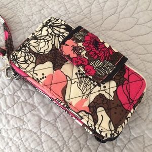 Vera Bradley Smartphone wristlet