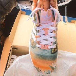 🔴NOT FOR SALE🔴 looking to buy