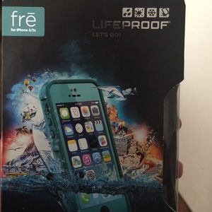 Teal iPhone 5 waterproof case