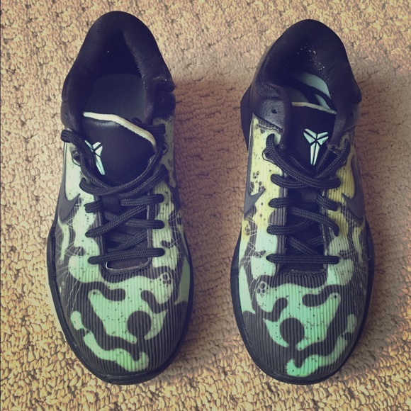 Kobe Frog shoes