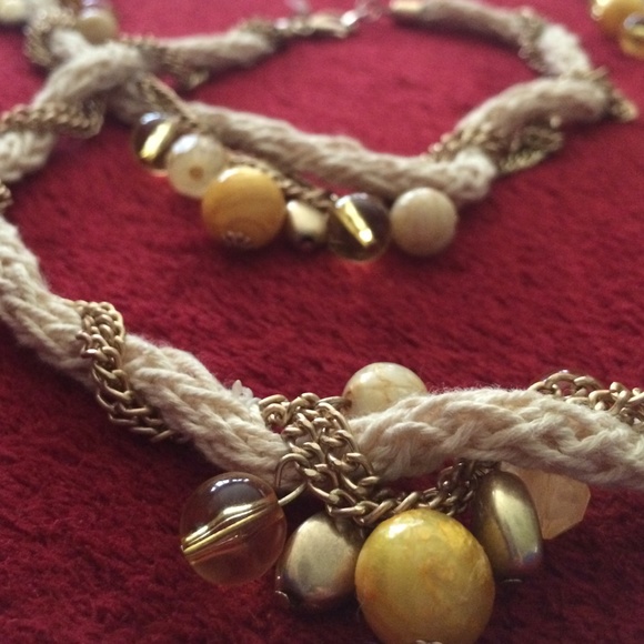 Fashion Q necklace