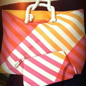 Clinique oversize summer tote & small makeup bag
