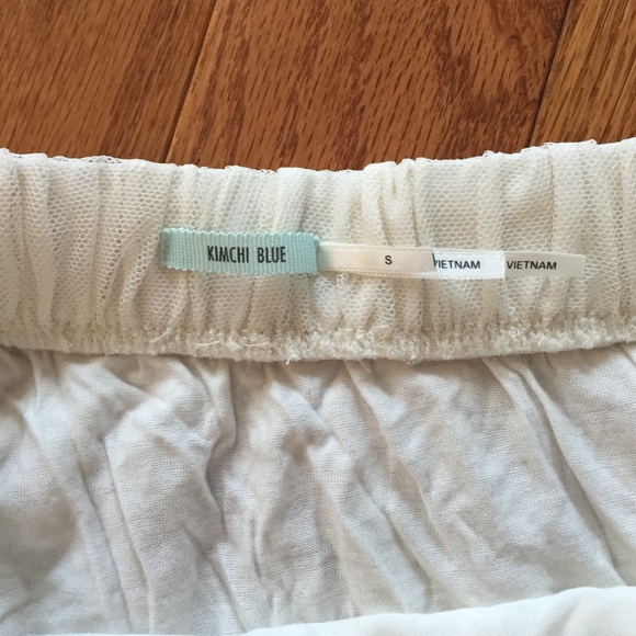 High waisted White Crochet Lace Skater Skirt - Picture 4 of 4