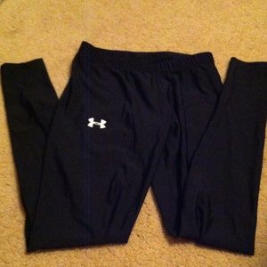 UA leggings (black)