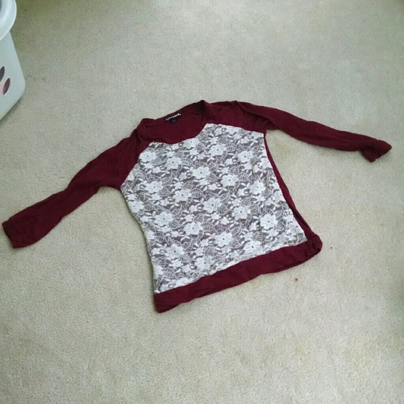 Burgundy white lace front mid sleeve shirt