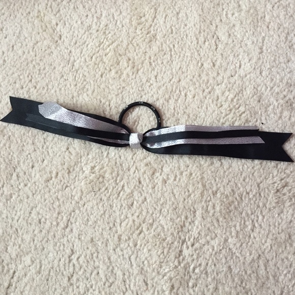 cheer bows - Picture 3 of 4