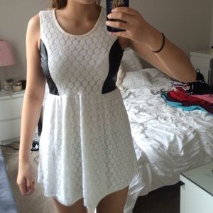 Cream floral crochet dress with black sides