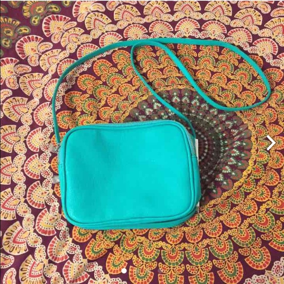 NWOT-Bright Teal cross body bag